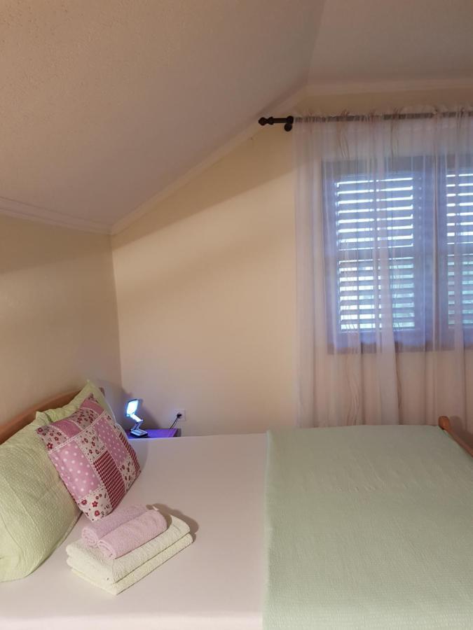 Guest House Ruza Korenica Exterior foto